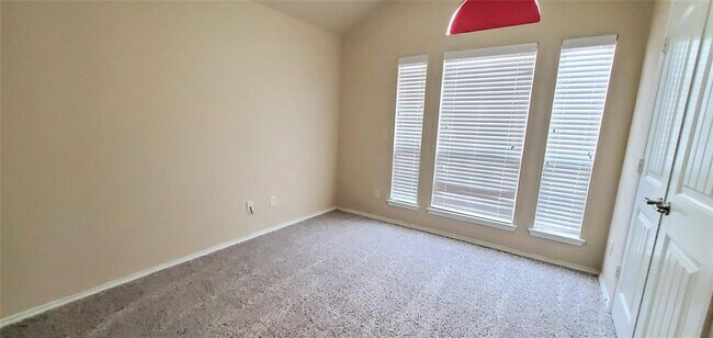 Building Photo - 918 Bens Dr
