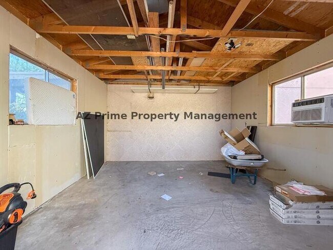 Building Photo - 14385 W Verde Ln