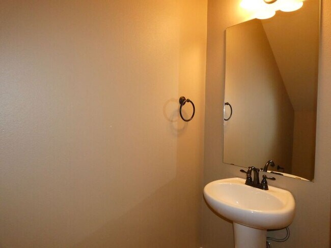 Building Photo - 1737 Sound Haven Ct