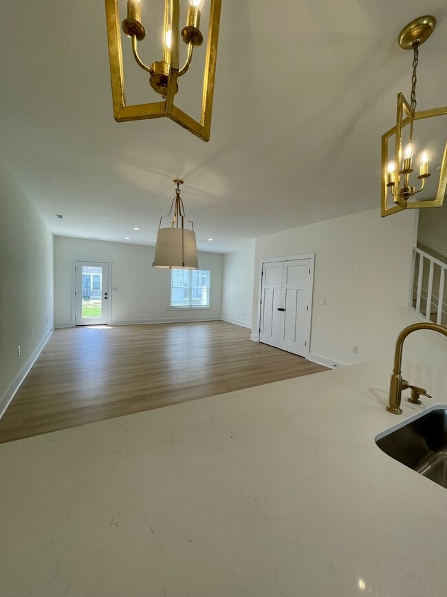 Building Photo - 556 Leesville Rd