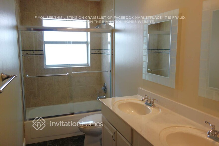 Building Photo - 7536 NW 21st St