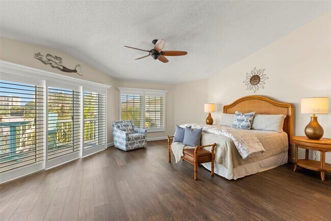 Building Photo - 9201 Captiva Cir
