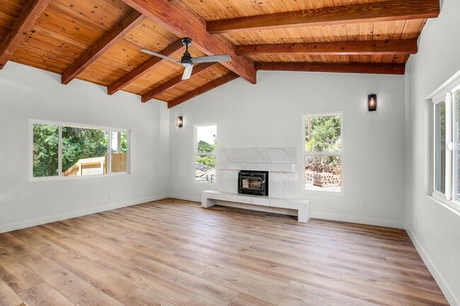 Building Photo - 1162 Pebble Springs Ln