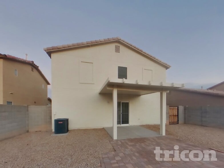 Building Photo - 13962 N 132nd Ln