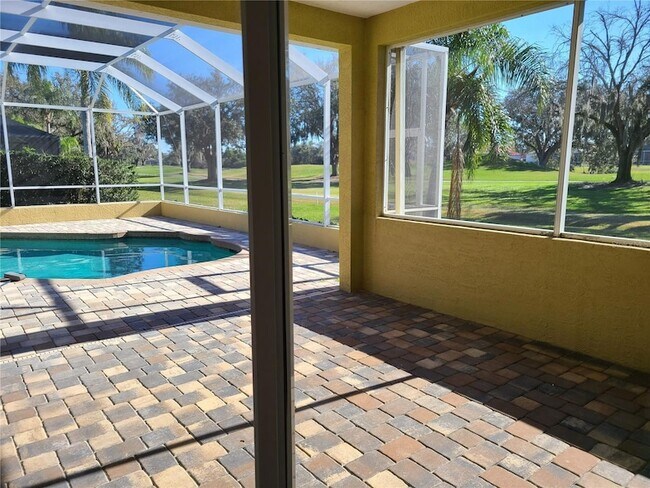 Building Photo - 9996 Cherry Hills Ave Cir