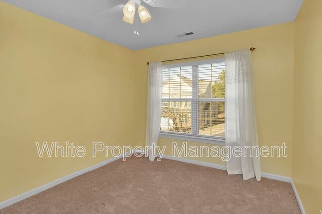 Building Photo - 12352 Red Rust Ln