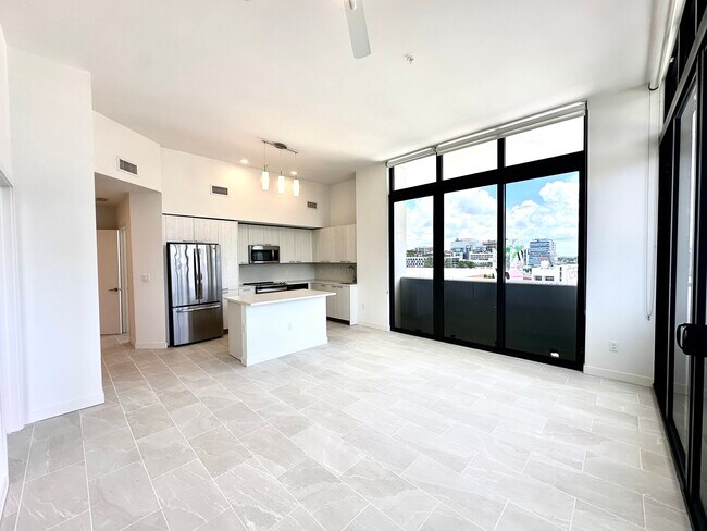 Building Photo - 3026 NW 1st Ave