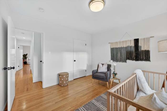 Building Photo - 876 N Mayfair Ave