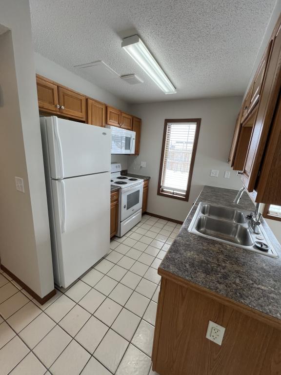 Building Photo - 2210 18th Ave SE