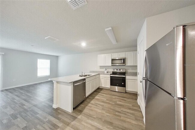 Building Photo - 8755 N Nobleton Way