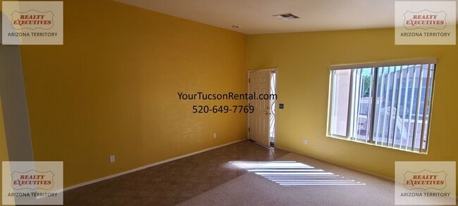 Building Photo - Starr Pass Shadows 4 bedrooms and 2 bathrooms
