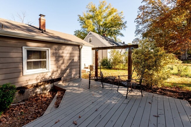 Building Photo - 2815 Irisdale Ave