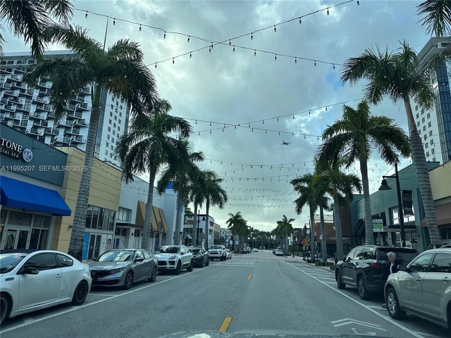 Building Photo - 5350 NW 84th Ave