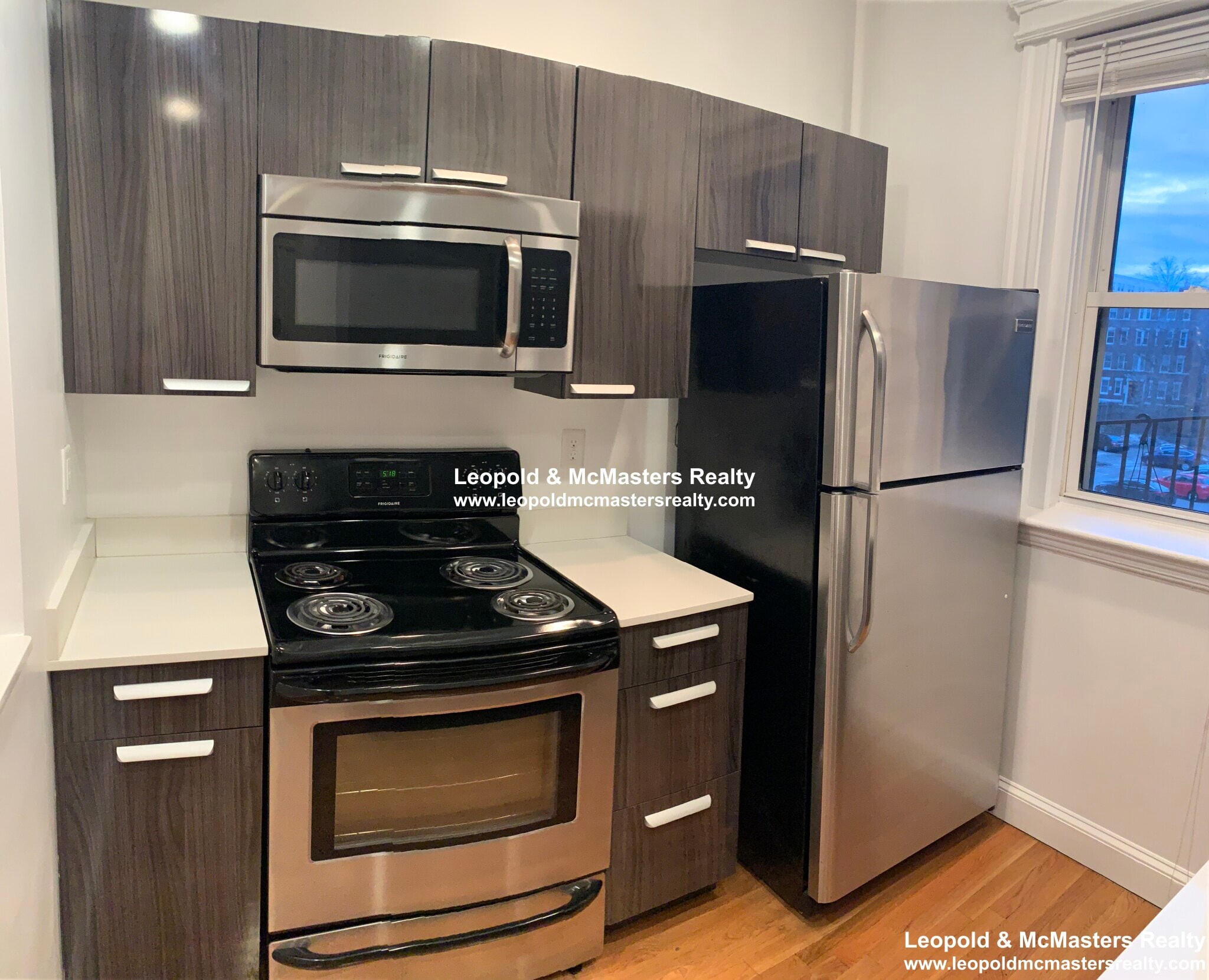 Building Photo - 104 Peterborough St