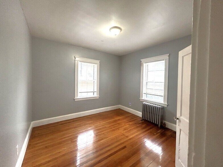 Building Photo - 20 Hudson St