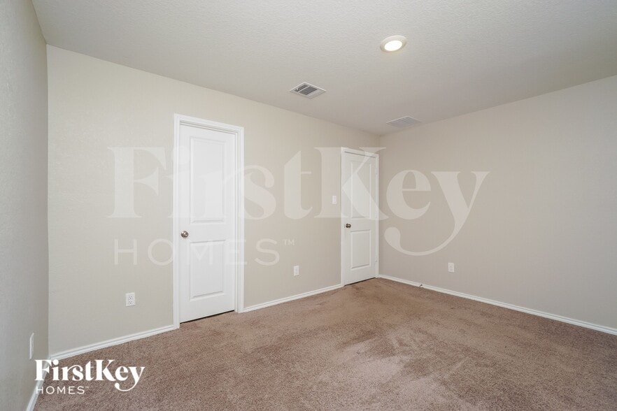 Building Photo - 5184 Fowler Crst