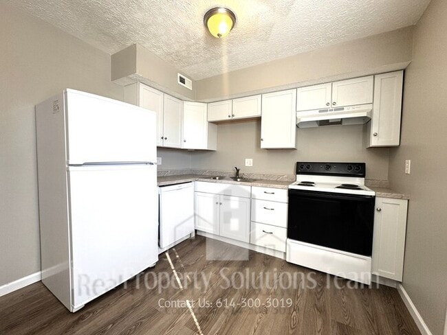 Building Photo - Dublin Schools Move in Ready