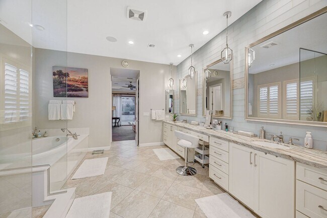 Building Photo - Private Cul-de-Sac Estate in Gated Summerlin with Pool, Spa & Outdoor Living