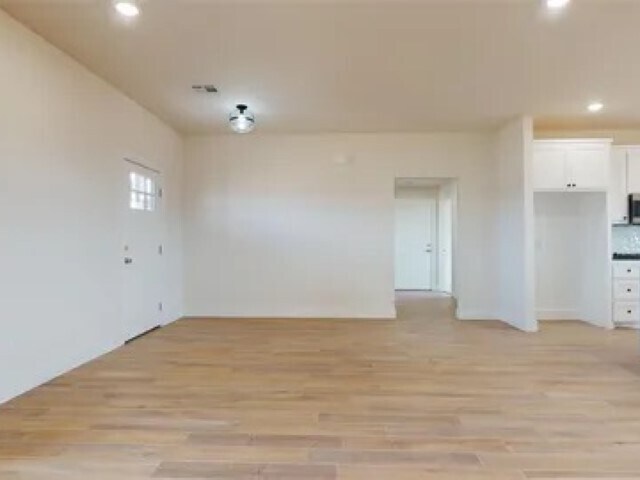 Building Photo - 12031 NE Stone Ridge Ln