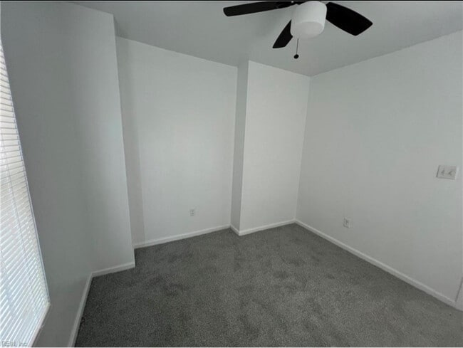 Building Photo - 1529 Vine St
