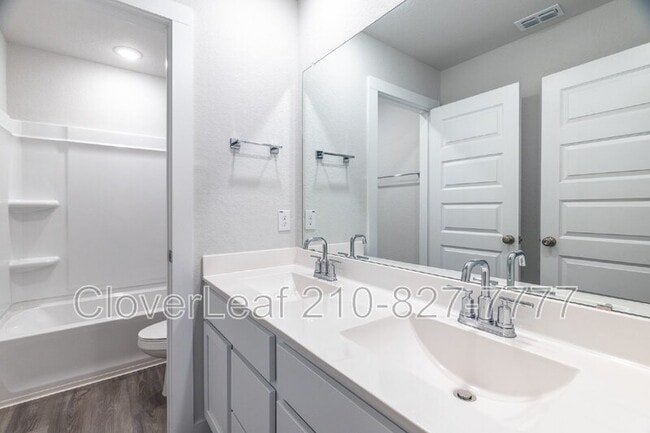 Building Photo - 5711 Topaz Wy