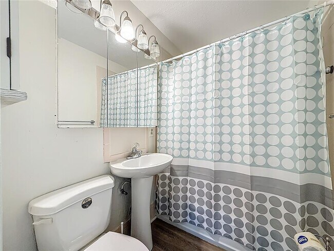 Building Photo - 424 72nd St N