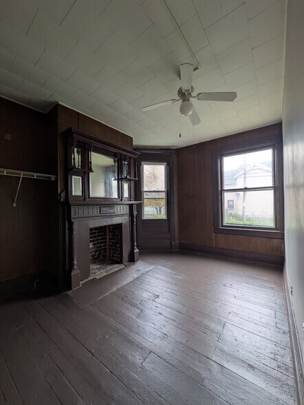 Building Photo - 878 Prospect Ave