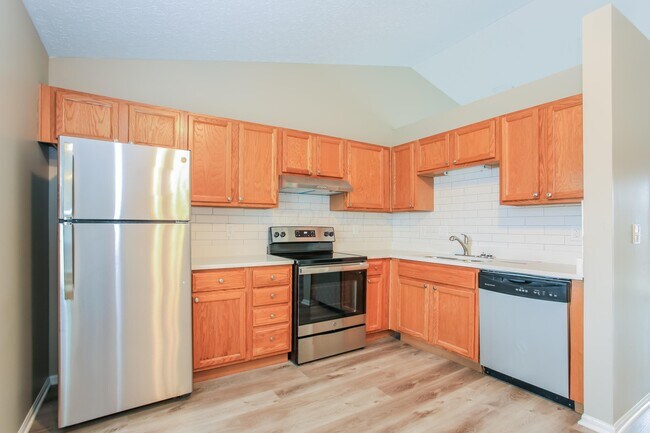 Building Photo - 1527 Berkhard Dr