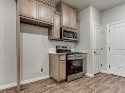 Building Photo - 12905 Villa Ave