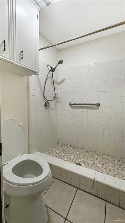 Building Photo - 14 Hummingbird Ave