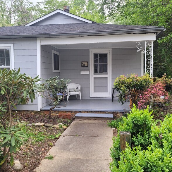 Front of house - 114 Second St