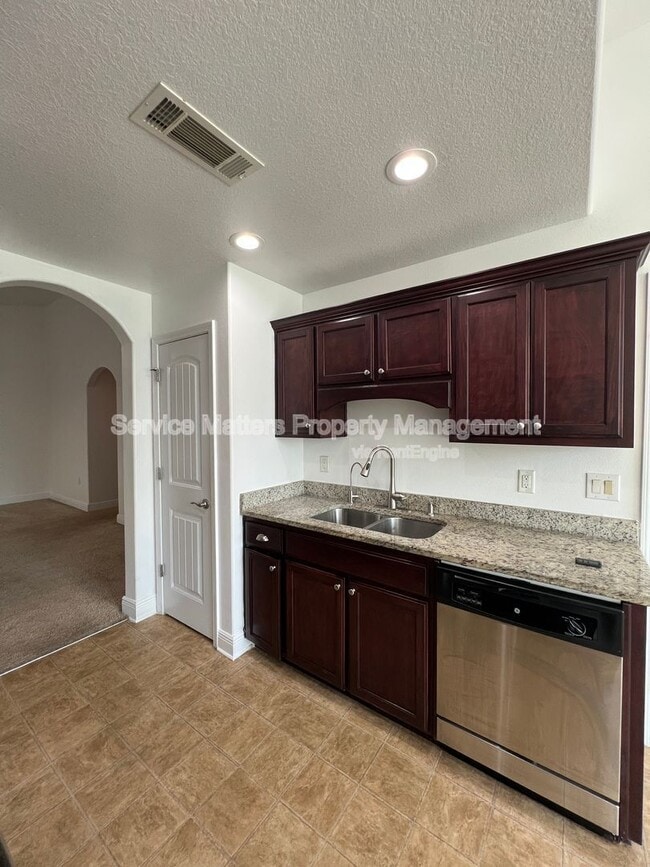 Building Photo - 4496 Fiske St