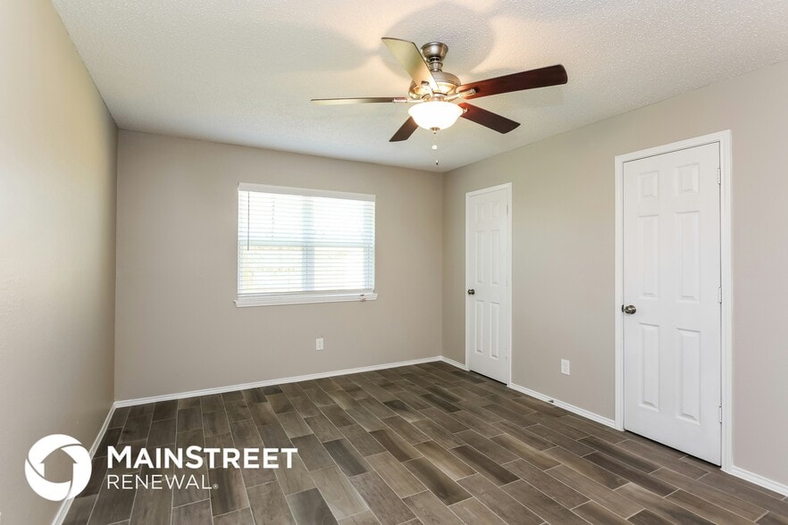 Building Photo - 6230 Hott Springs Dr