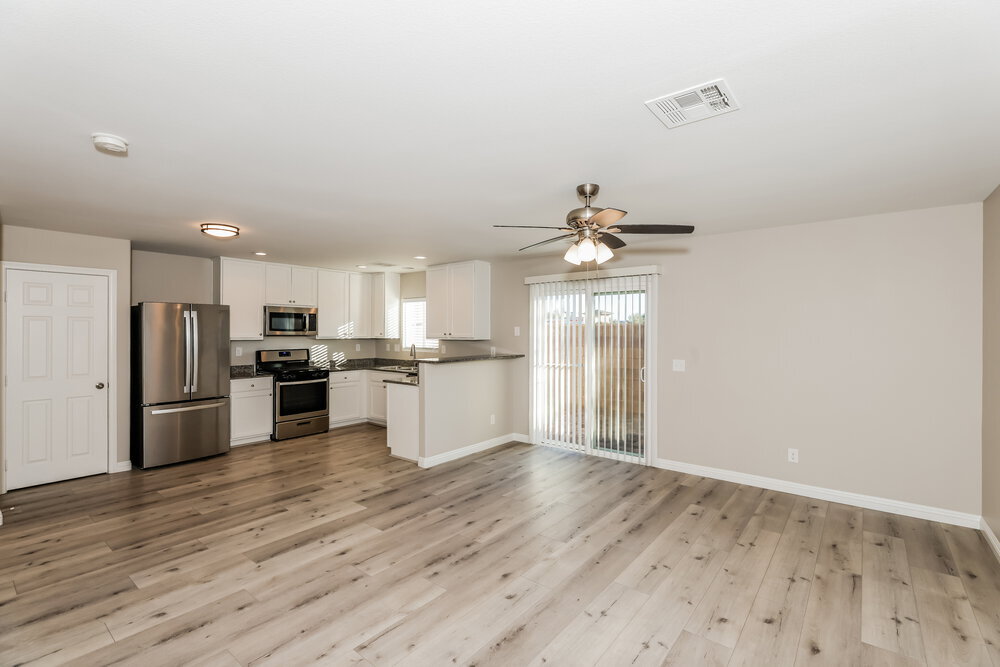 Building Photo - 8273 Oliver Twist Ln