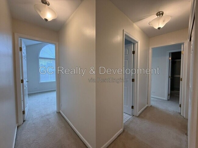 Building Photo - 110 Allerton Dr