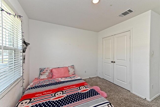 Building Photo - 6508 Strelitzia Cove