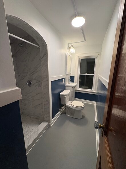 Building Photo - 366 Penora St