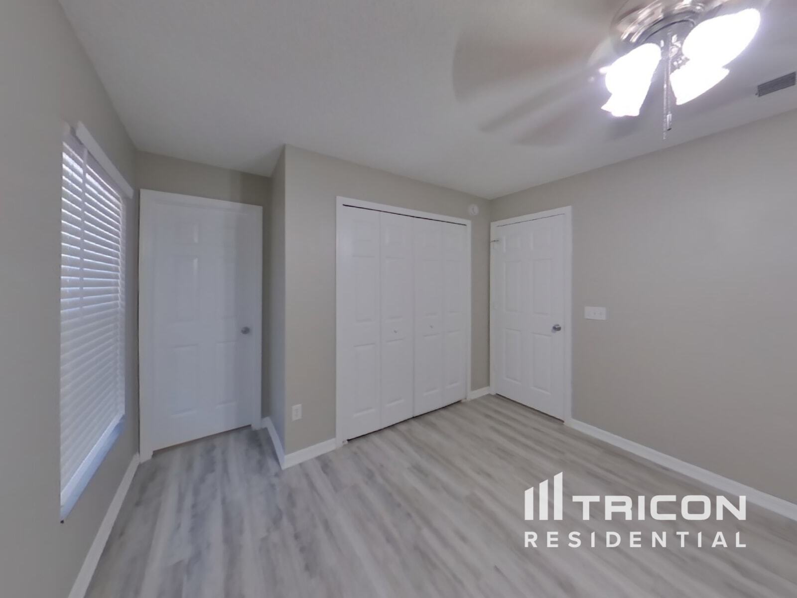 Building Photo - 1583 Naples Cir