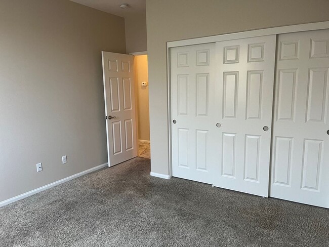 Building Photo - Menifee 5 Bedroom
