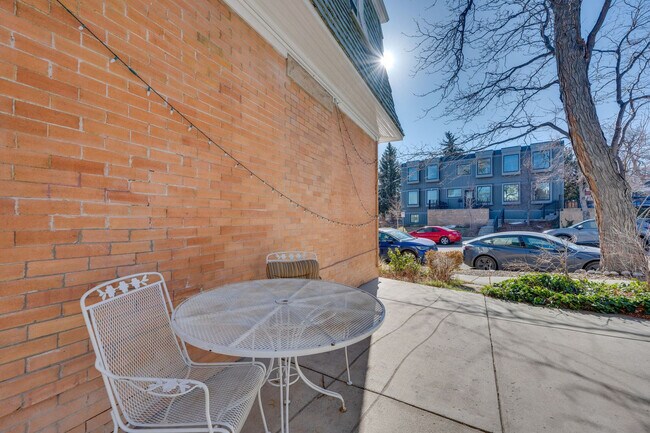 Building Photo - 2503 Broadway-SI ID1546185P