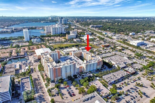 Building Photo - 2775 NE 187th St