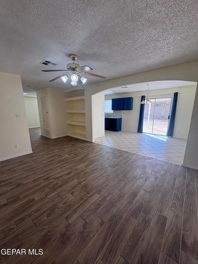 Building Photo - 2333 Hannah Leigh St