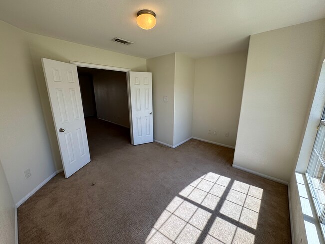 Building Photo - 3-Bedroom House for Rent in Killeen