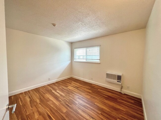 Building Photo - 871 Sonoma Ave