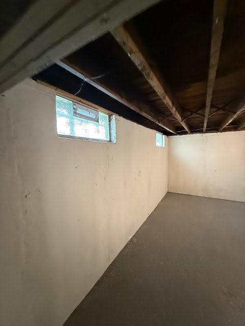 Building Photo - 14218 Tuckahoe Ave