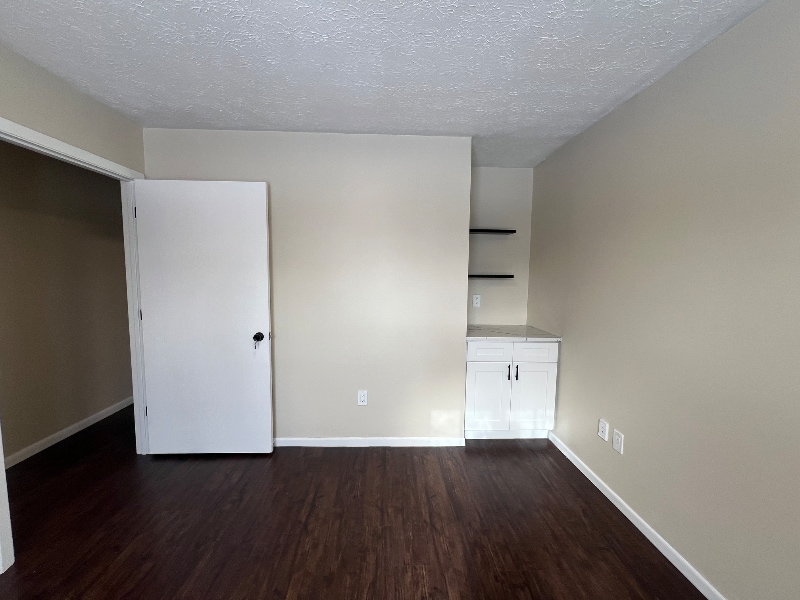 Building Photo - 508 E Broad St