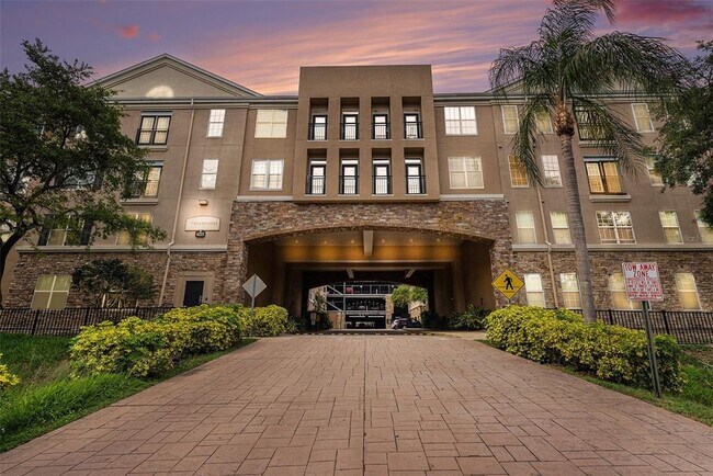 Building Photo - 4221 W Spruce St