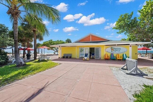 Building Photo - 108 11th Ave