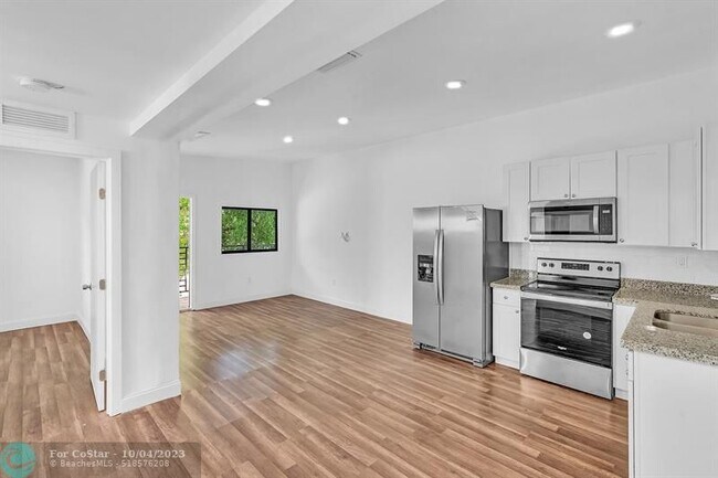 Building Photo - 1396 NW 60th St