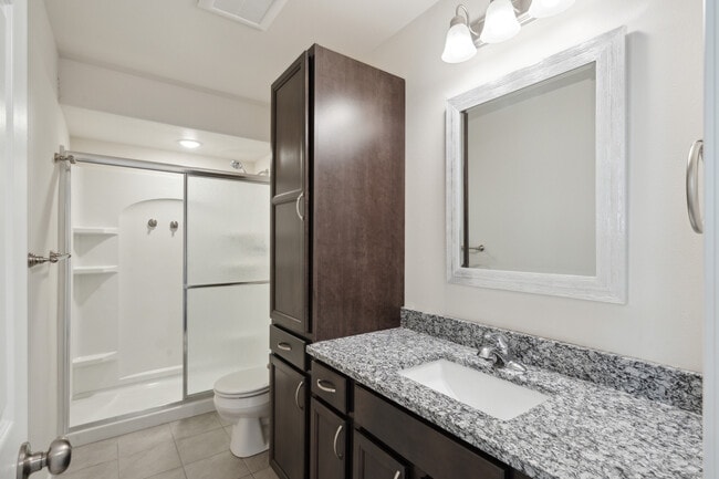 Building Photo - 1275 Exchange St